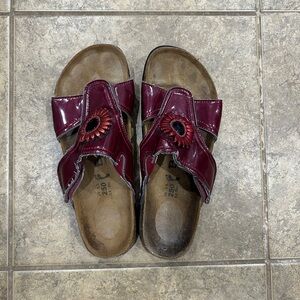 Burgundy leather Birkenstock Betula sandals with flower detail women’s size 8